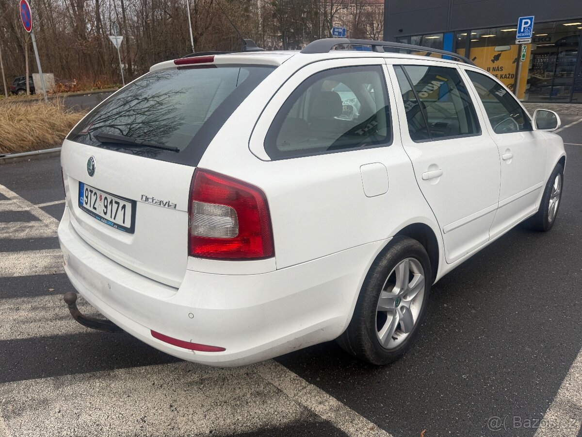 Škoda Octavia 2,0 TDI AUTOMAT KŮŽE TAŽNÉ ZIMNÍ I LETNÍ KOLA - 5