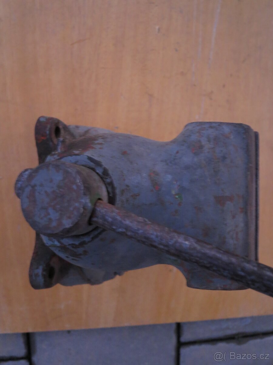 Svěrák YORK 100. - 5