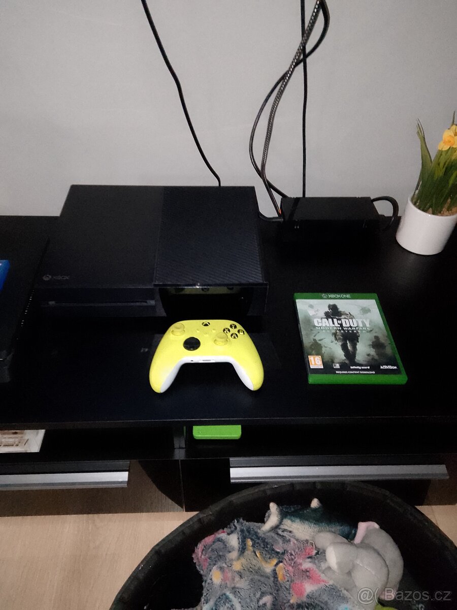 Prodám Xbox one - 5