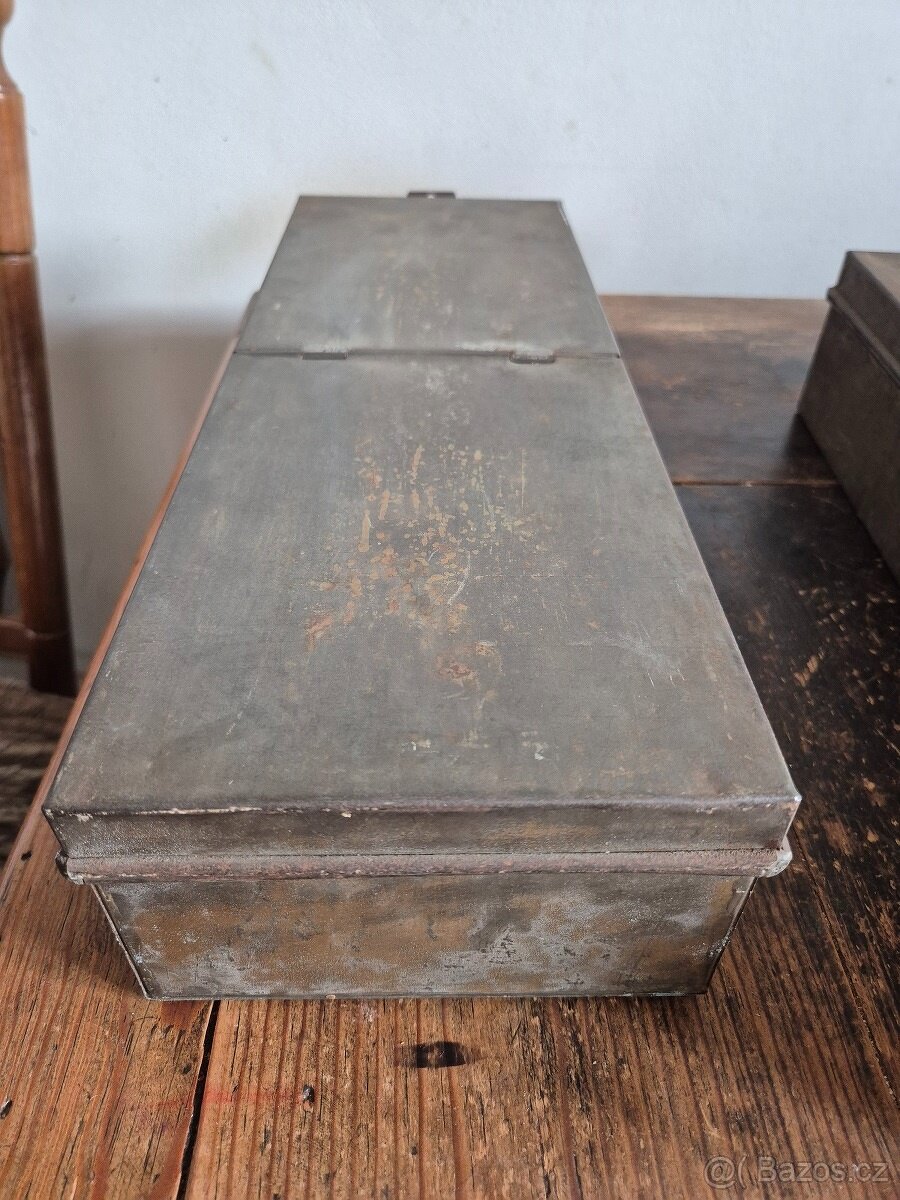 Stará vojenská plechová dóza / krabice / kastlík - 5