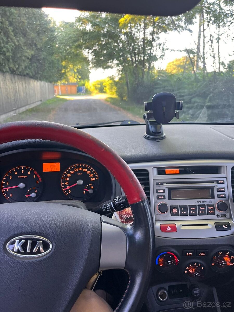 KIA RIO 1.4 BENZÍN 71 kW - KOUPENO NOVÉ V ČR - 5