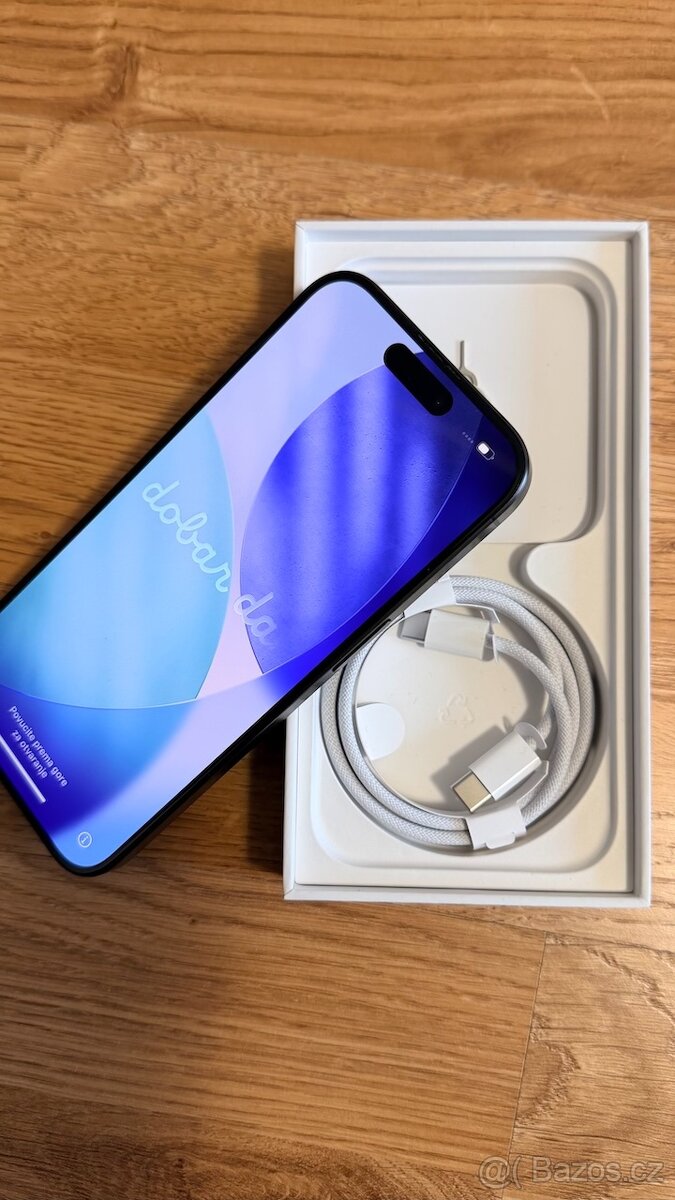 Phone 15 Pro 128 GB – Černý titan - 5