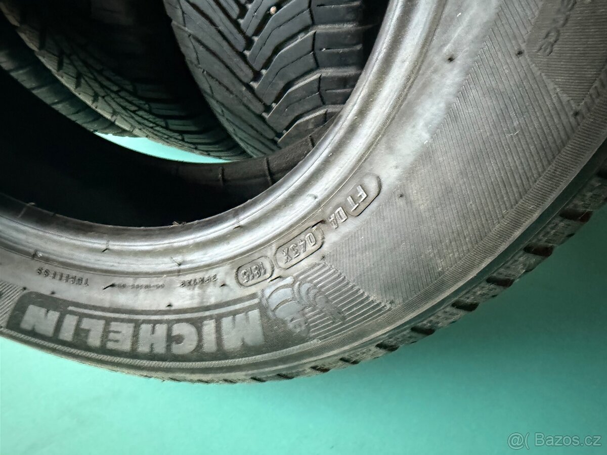 prodám zimní 195/60/15 Semperit a Michelin - 5