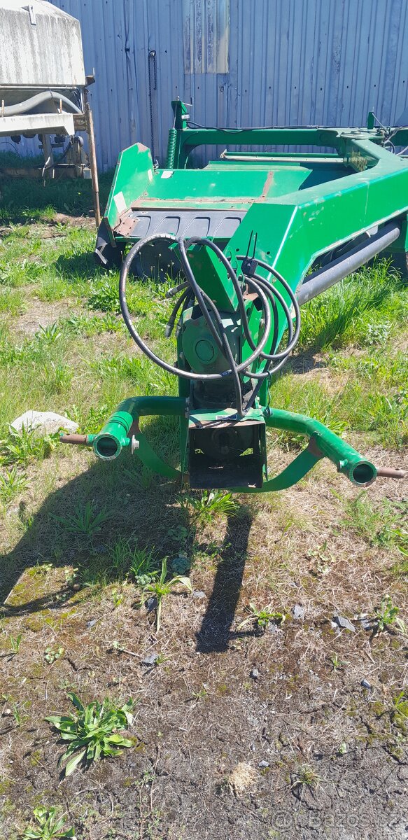 Žací mačkač John Deere 535 - 5