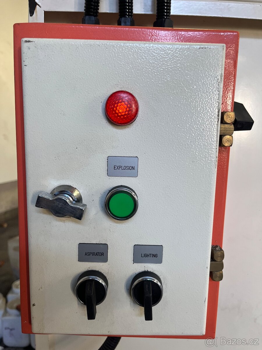 Průmyslová pec pro práškové lakování – ELECTRON (Sistem Tekn - 5