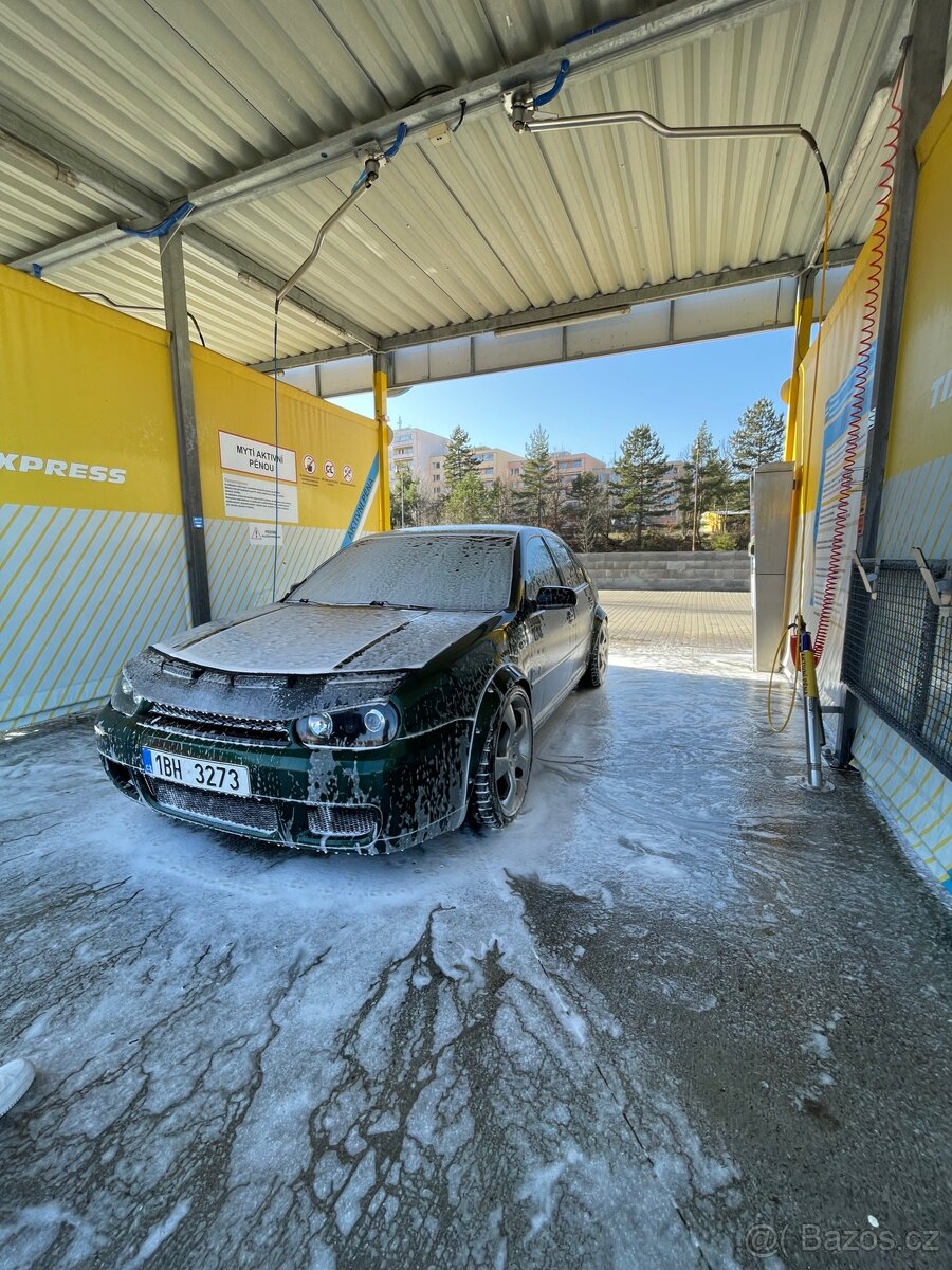 Wv Bora 2.3 vr5 110kw manuál - 5