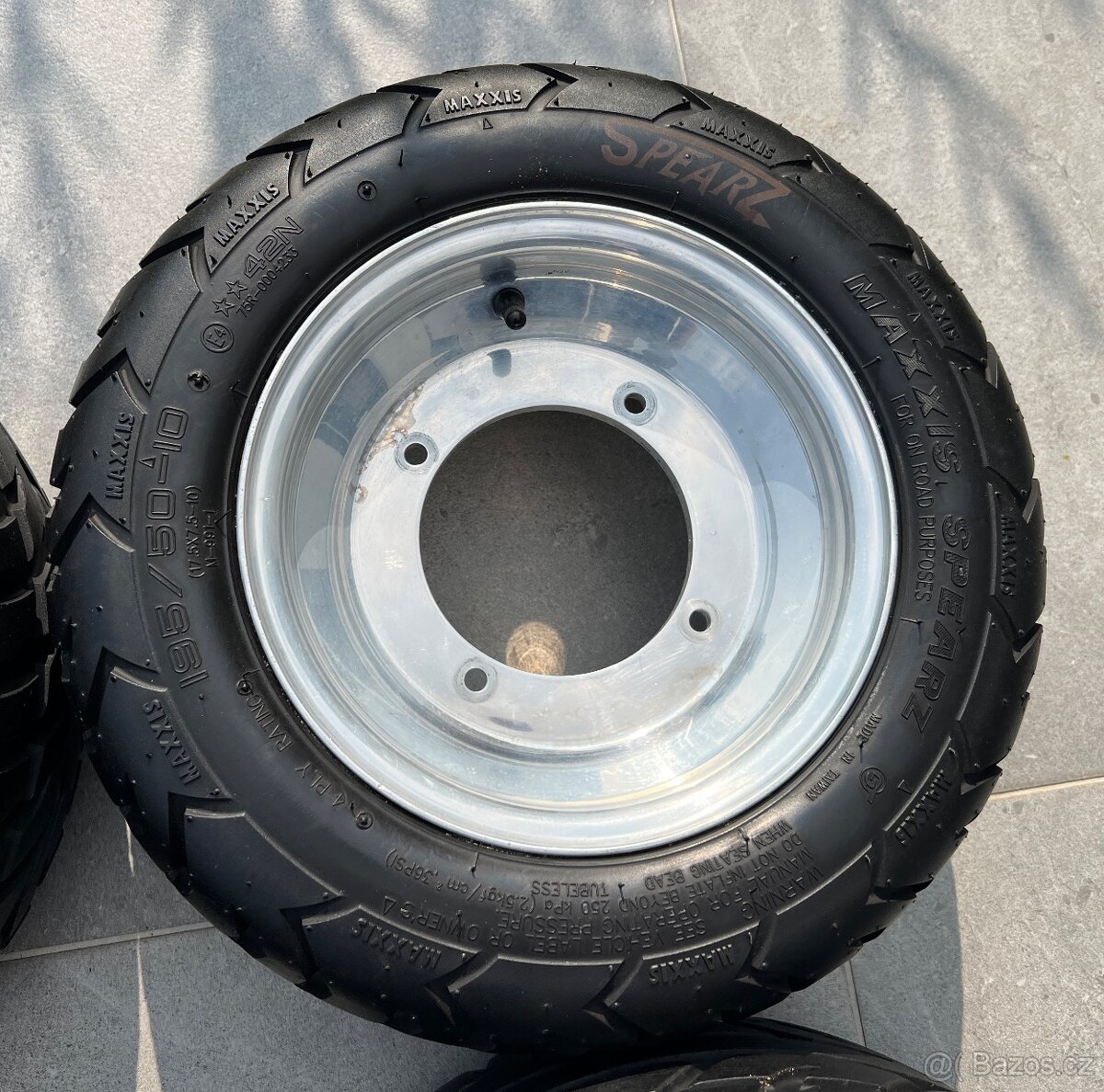 Kolesa na stvorkolku Yamaha R10