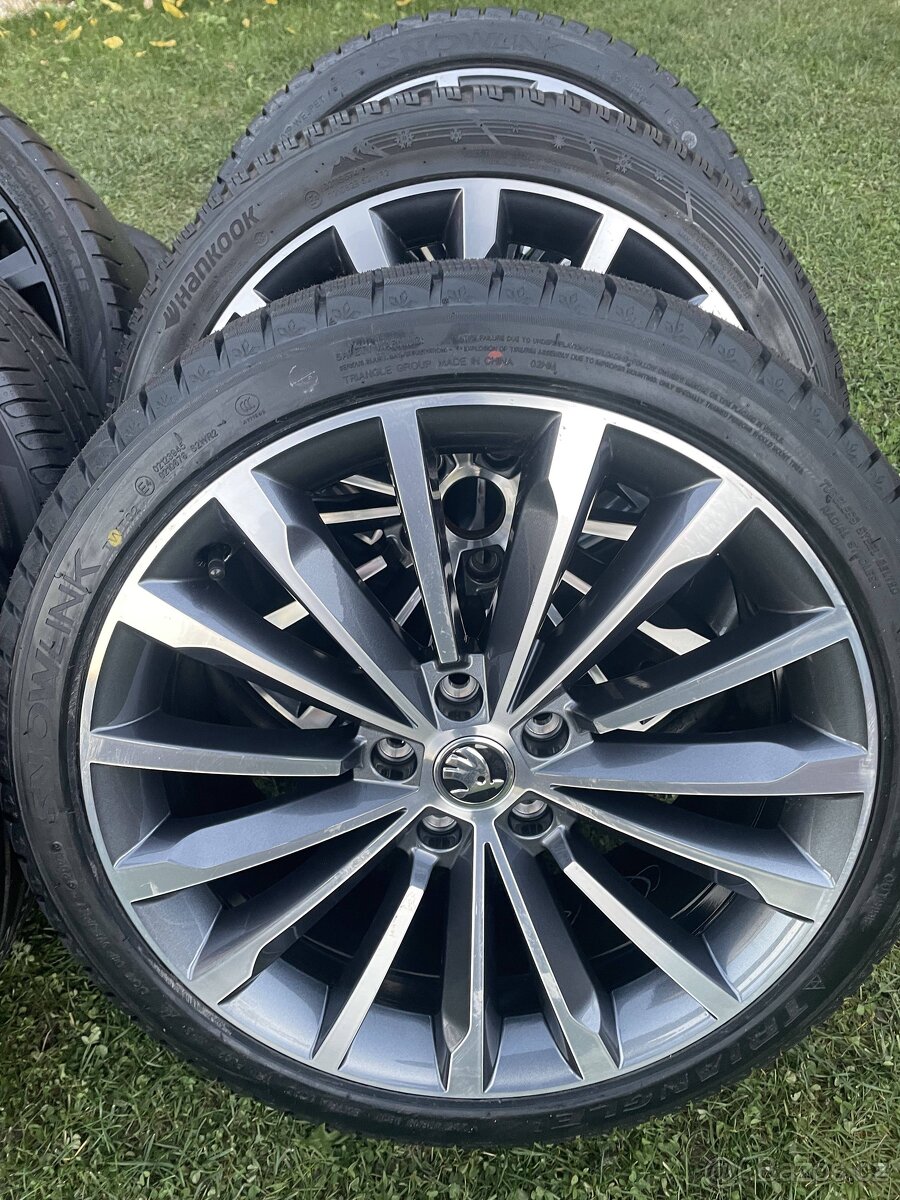 PHOENIX SIRIUS orig.skoda Superb 3V 5x112 8j x19 ET 44 V - 5