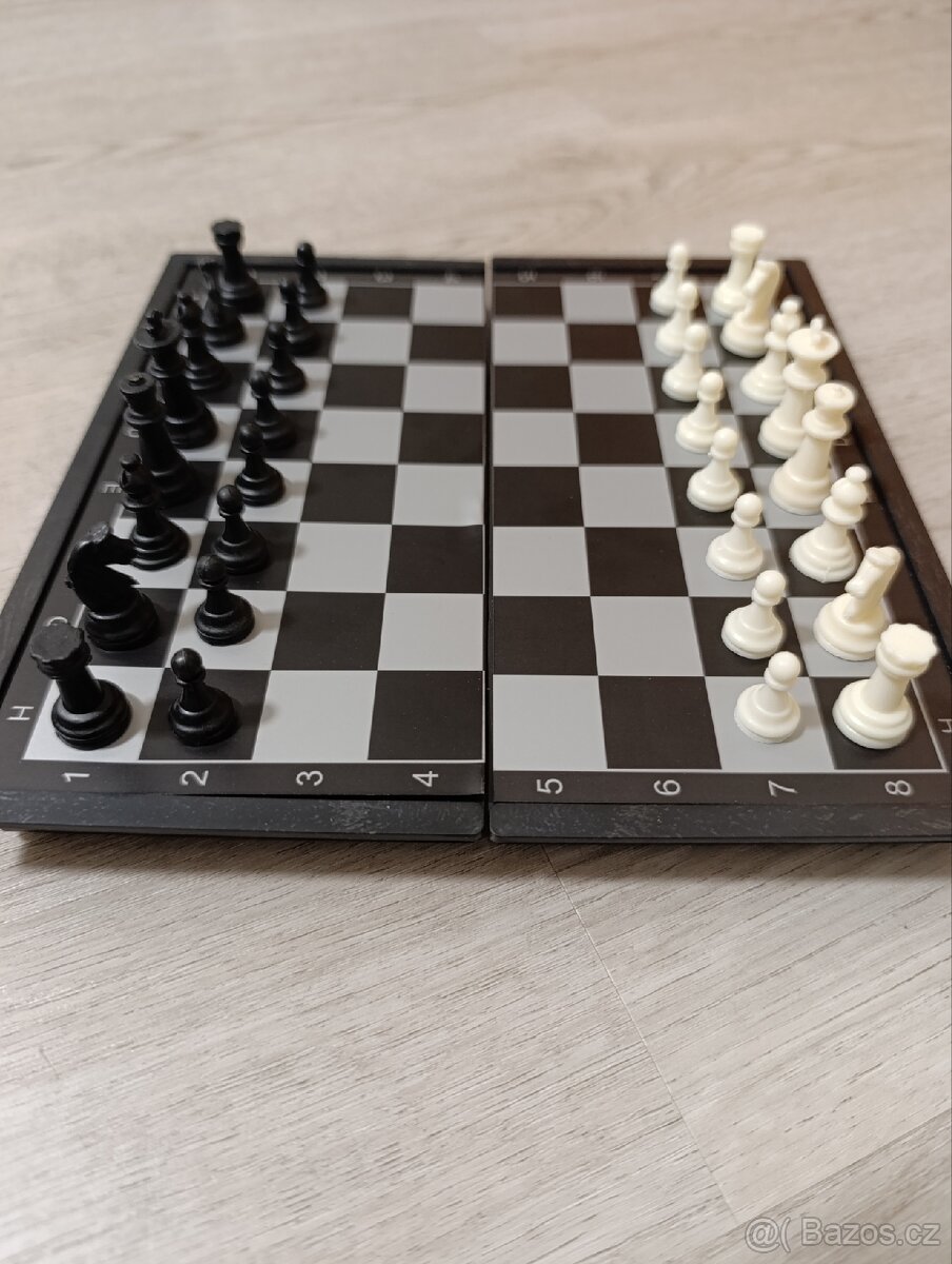 3 v 1 Šachy, dáma, vrhcáby - 5