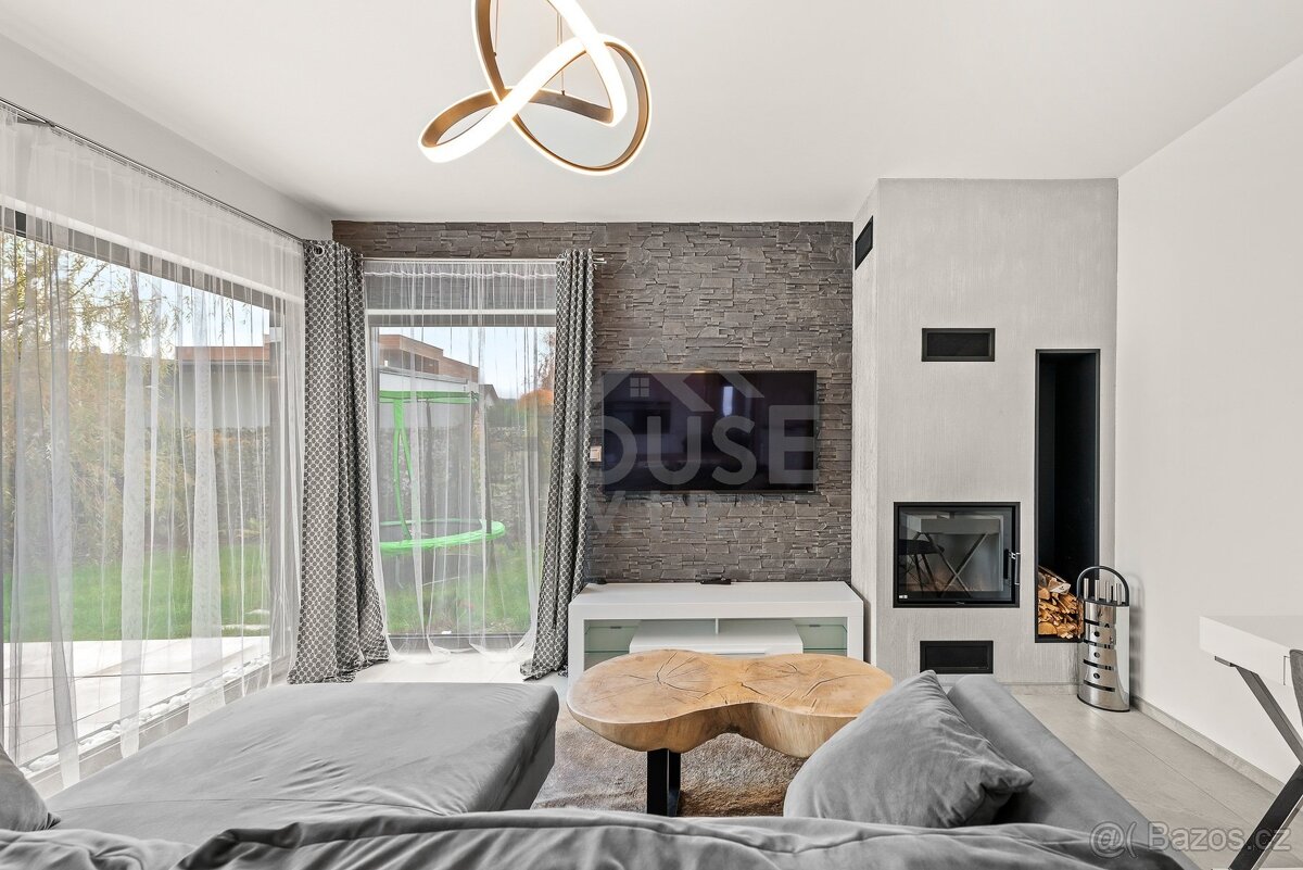 Pronájem rodinného domu 201 m², Králův Dvůr - Levín - 5