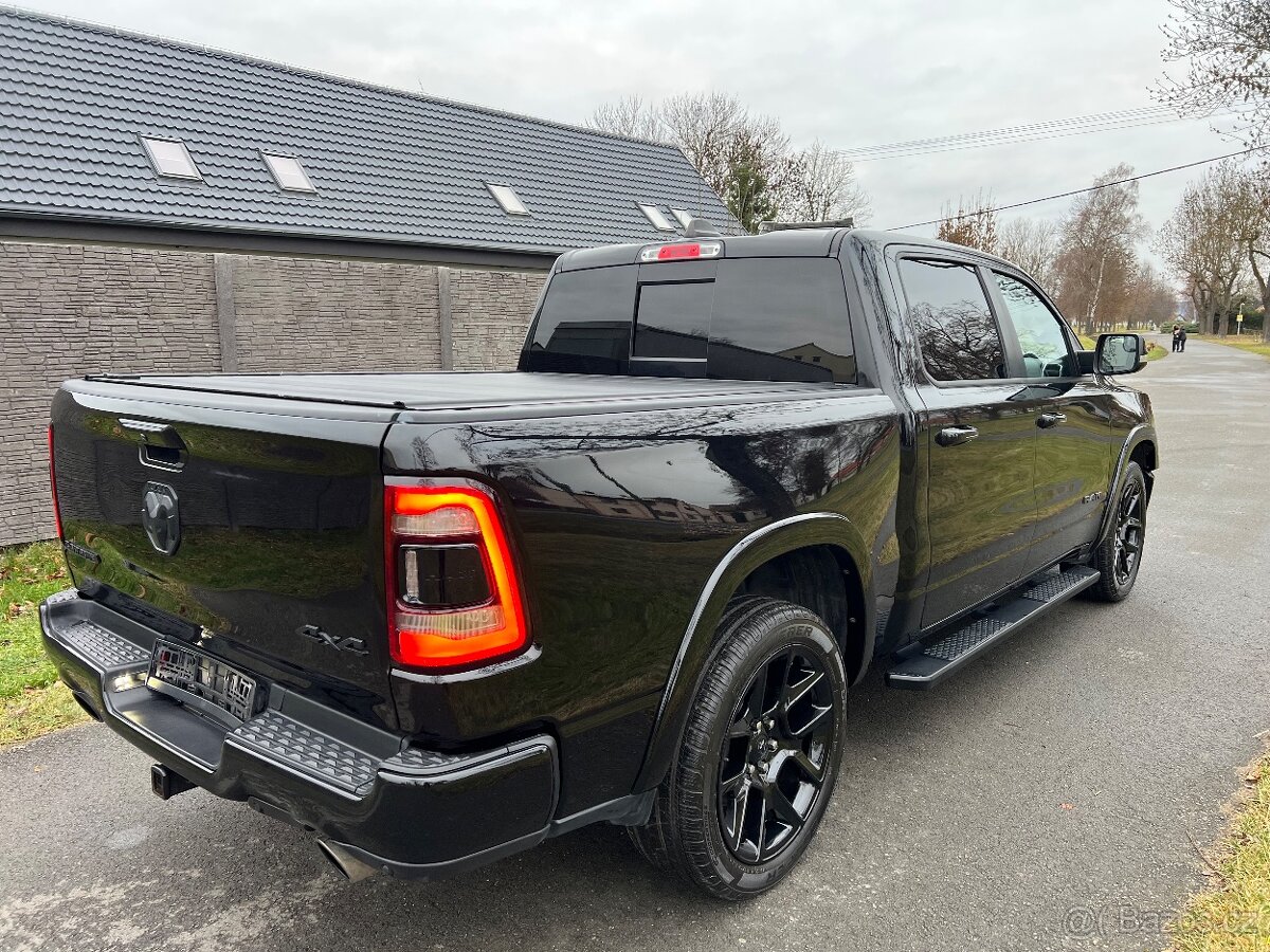 Dodge RAM Night-paket, 2022, 5.7l, TOP stav - 5