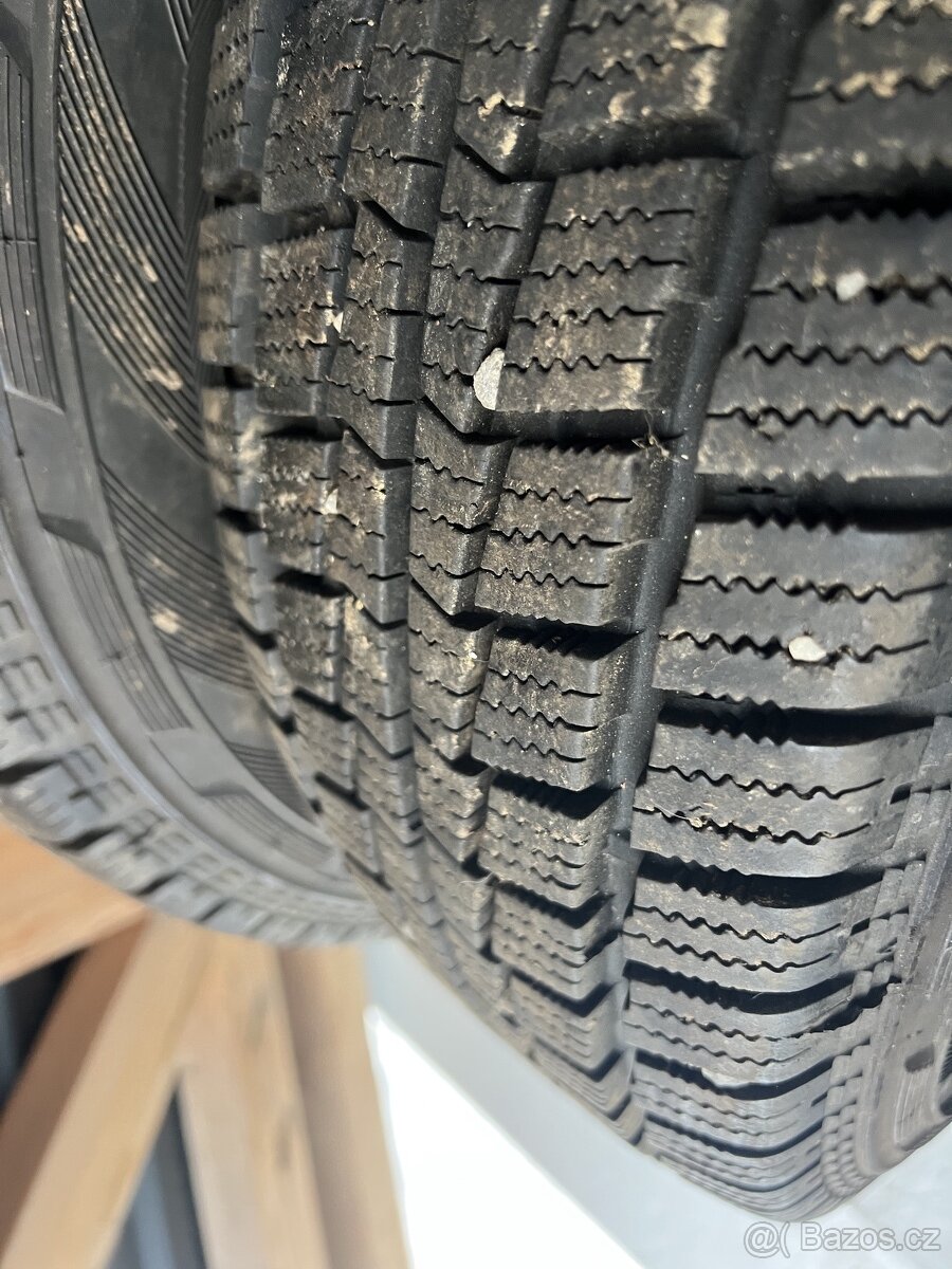zimni pneu 185/75r14C - 5