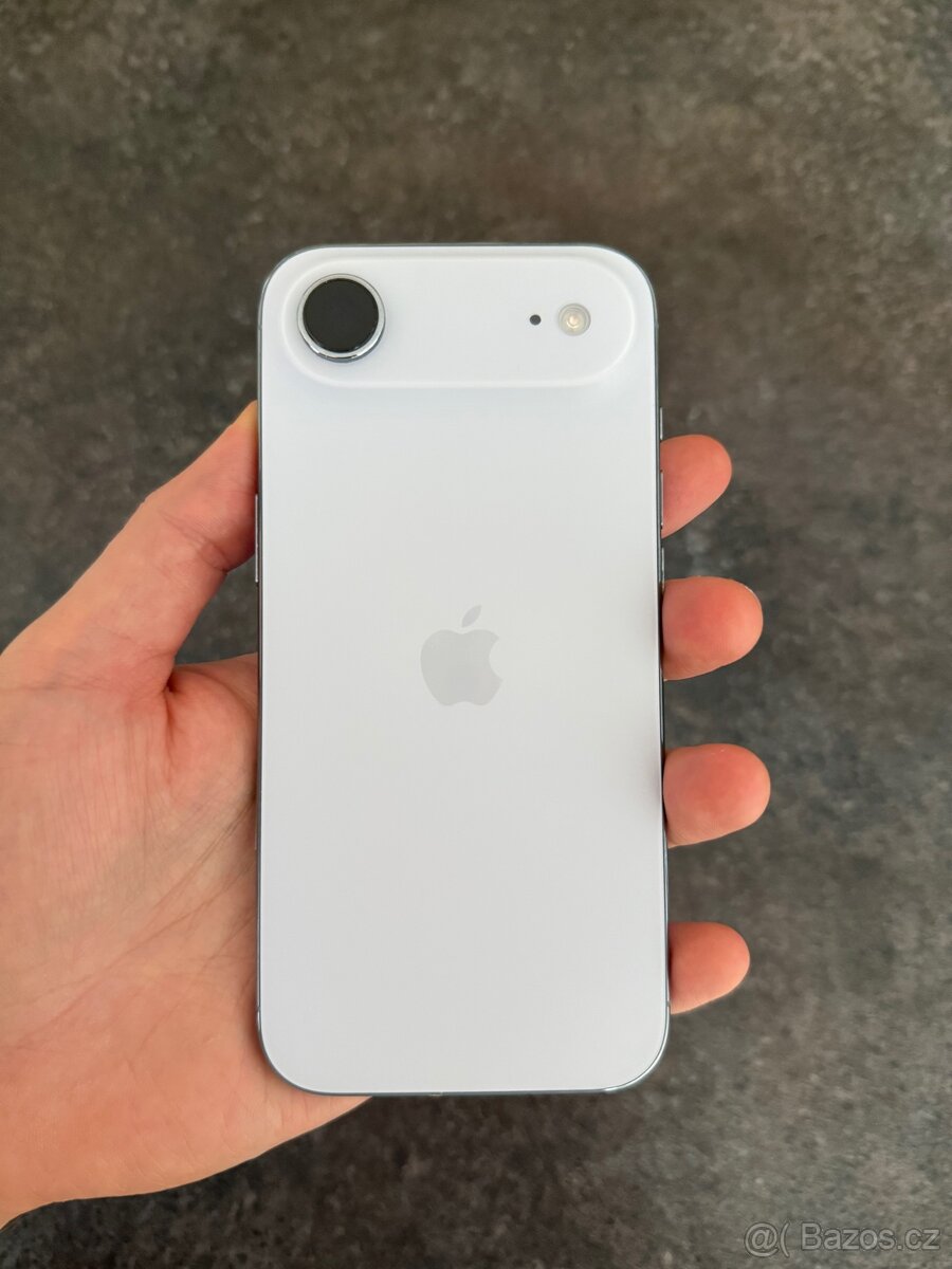 Apple iPhone Air 256GB - 5