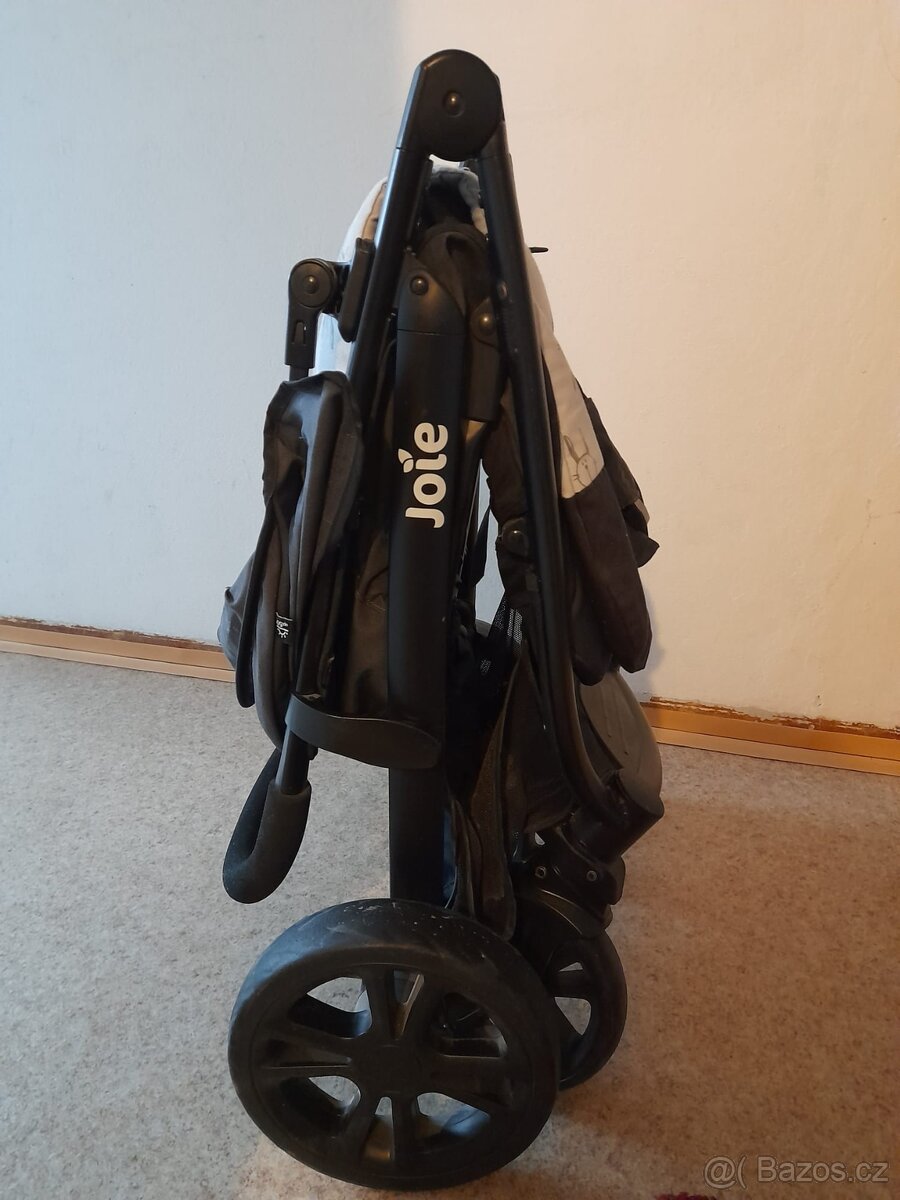 Skládací kočárek - 5