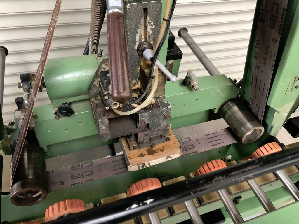 Profilová hranová bruska DE STEFANI - 5