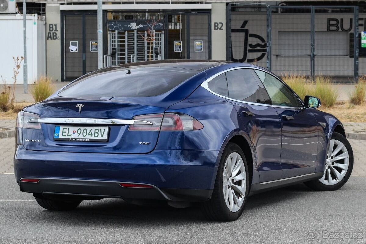 Tesla Model S 70D 4x4, 284kW (2015) - 5