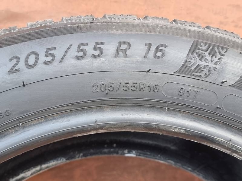 Zimní Michelin 205/55/16 - 5