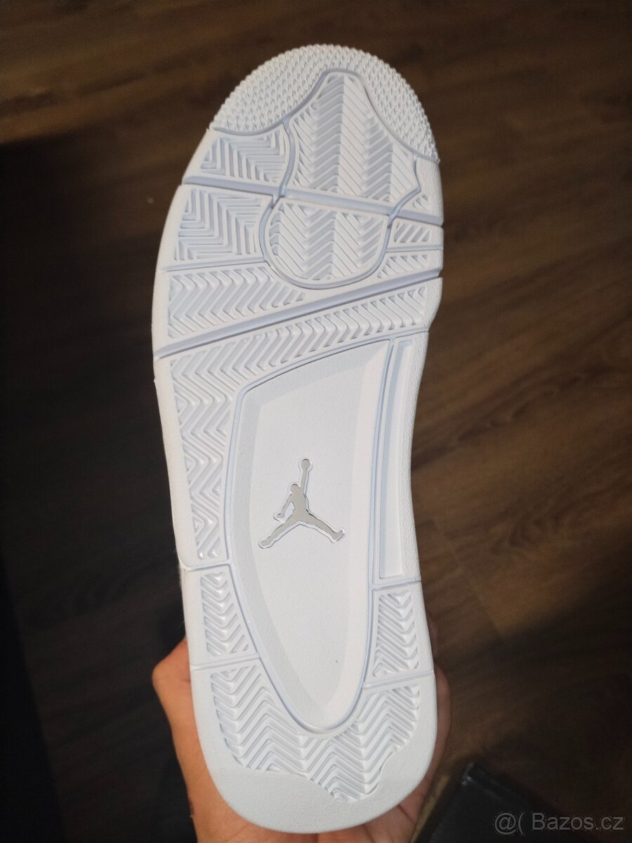 Nike Air Jordan 4 – White / Metallic Silver - 5