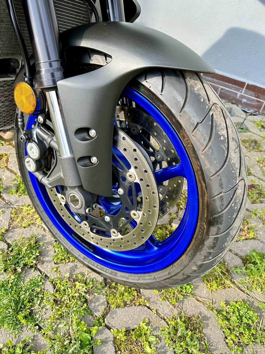 Yamaha mt-10 - 5