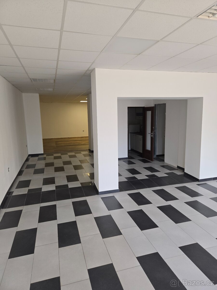 Pronájem obchodu v Náchodě - 5