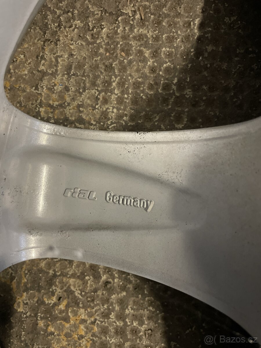 Alu kola Rial r17 - 5