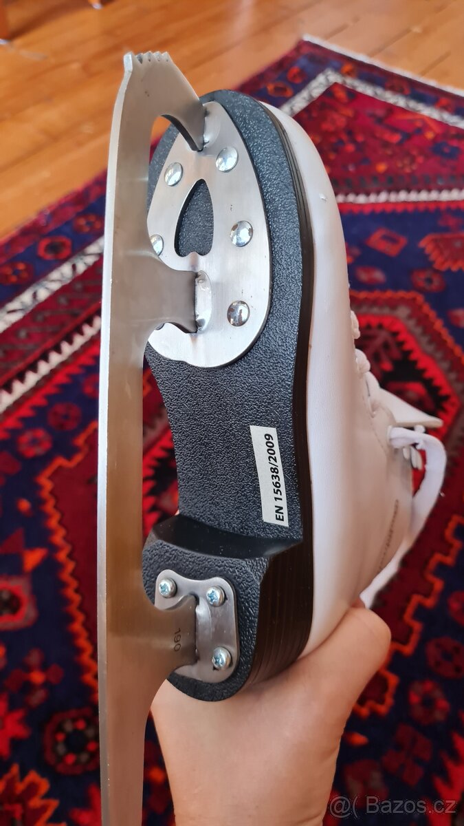 Dívčí lední brusle - 5