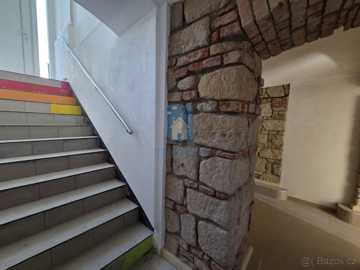 Pronájem komerčního prostoru, Plzeň - Jižní předměstí, ulice - 5