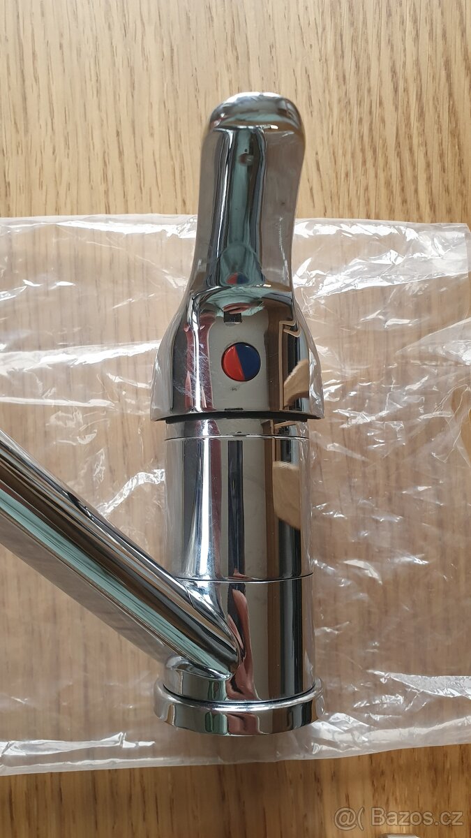 Nová kuchyňská dřezová stojánková baterie RAF-stříbrný chrom - 5