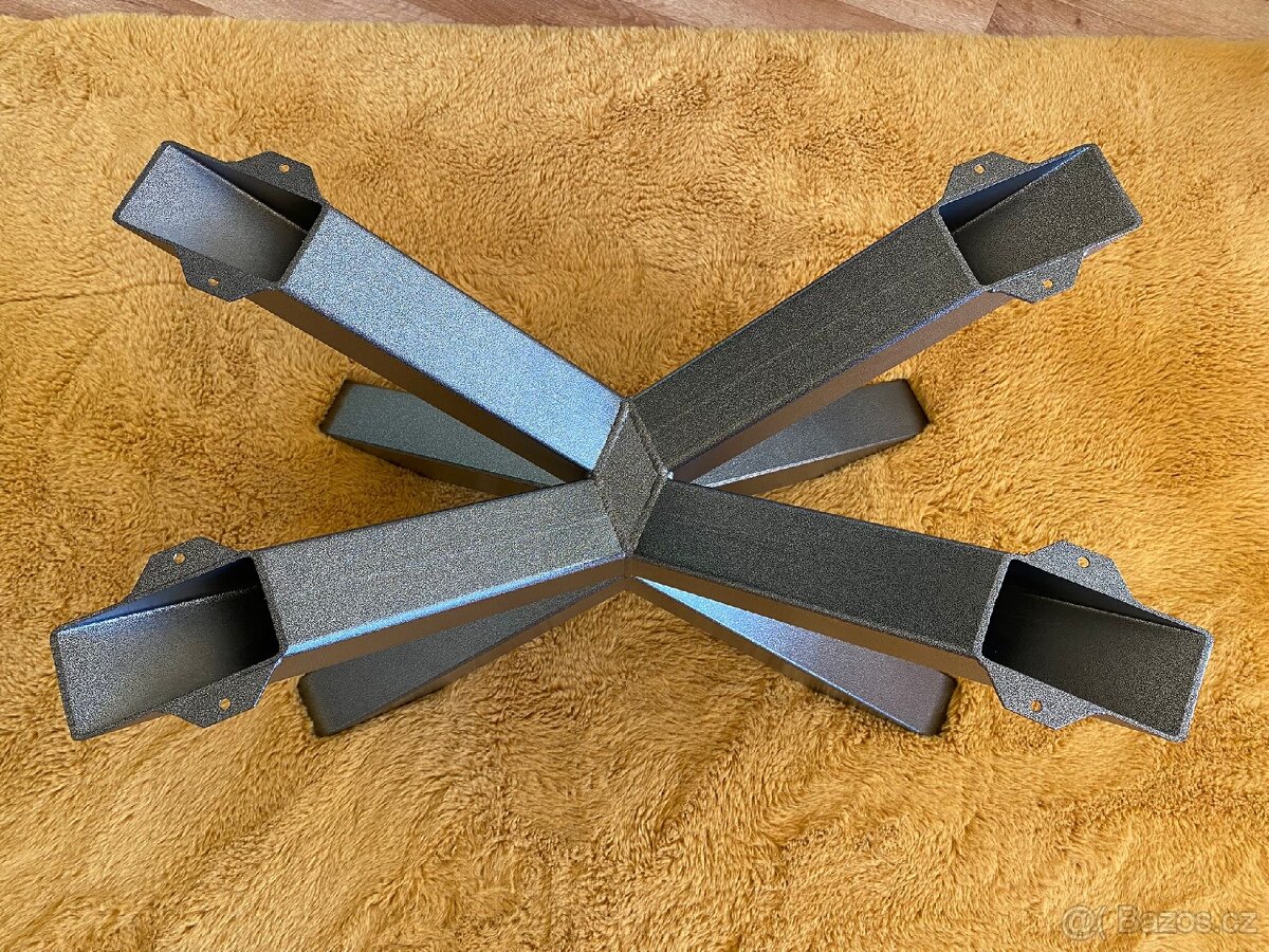 Konferenční stolek - 5