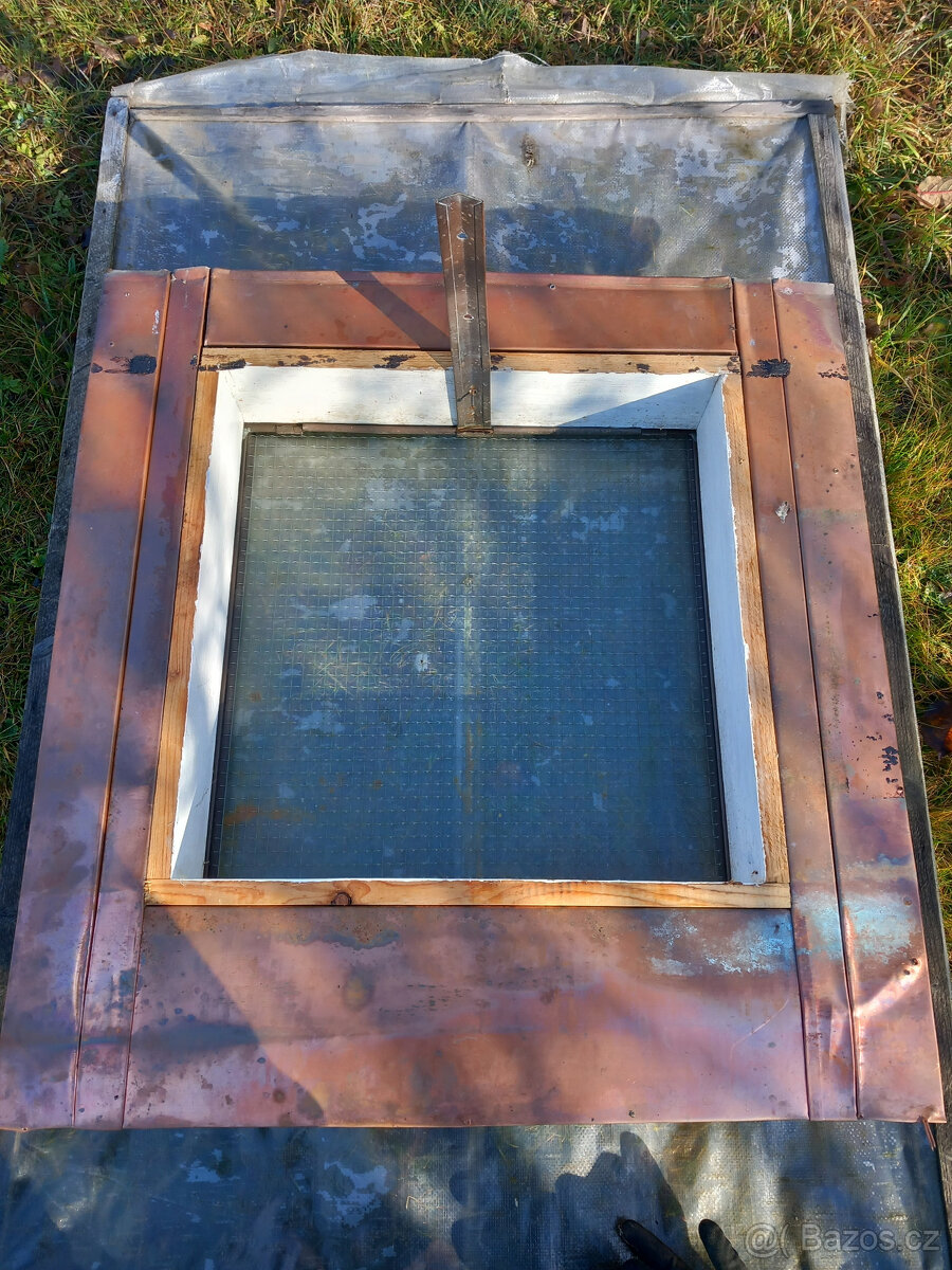 Výlezové střešní okno měděné 2 ks - 5