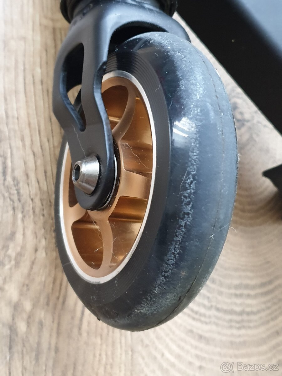 Freestyle koloběžka EDGE - 5