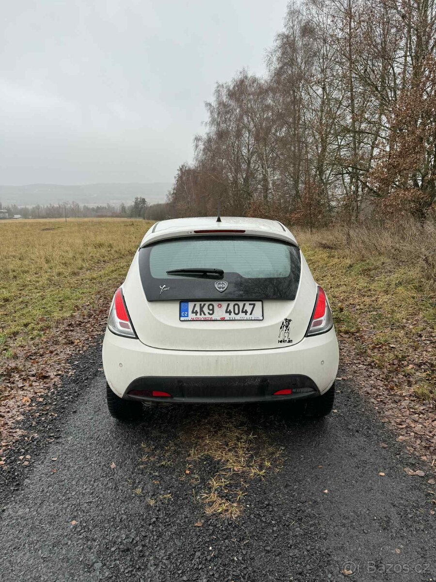 Lancia Ypsilon 1.3 multijet 70kw 2011 - 5