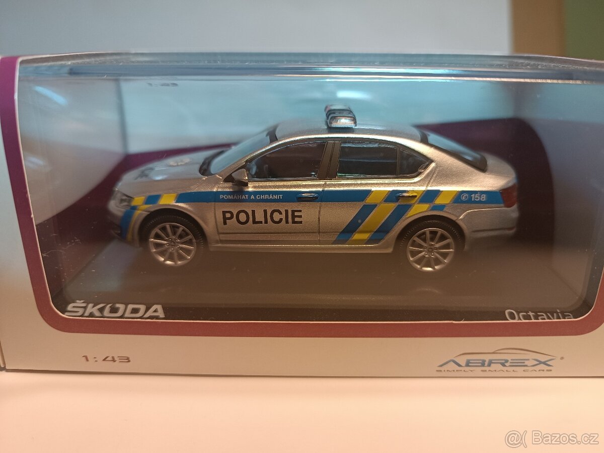 Abrex model 1/43 Škoda Octavia III (2012) - 5