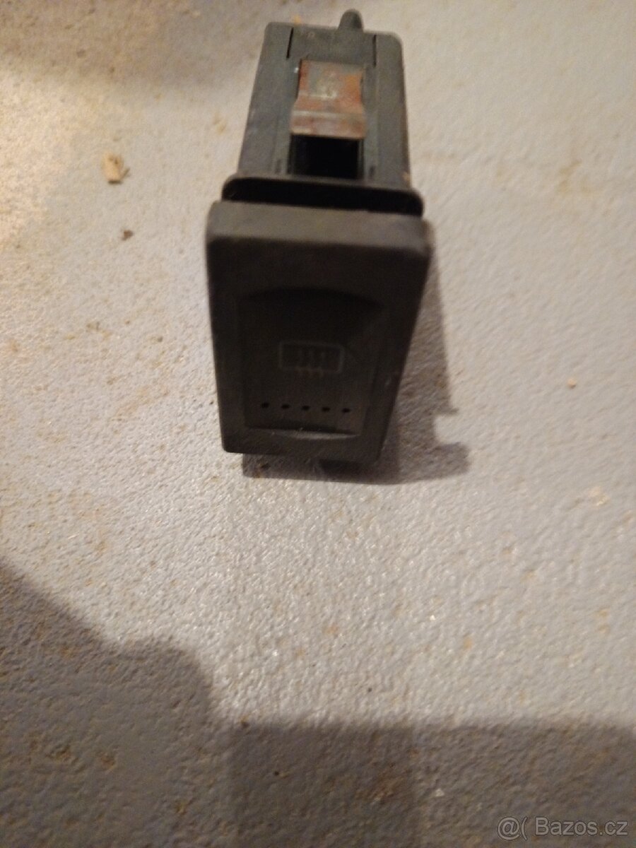 Díly na Sharan, Galaxy, Alhambra
- 5