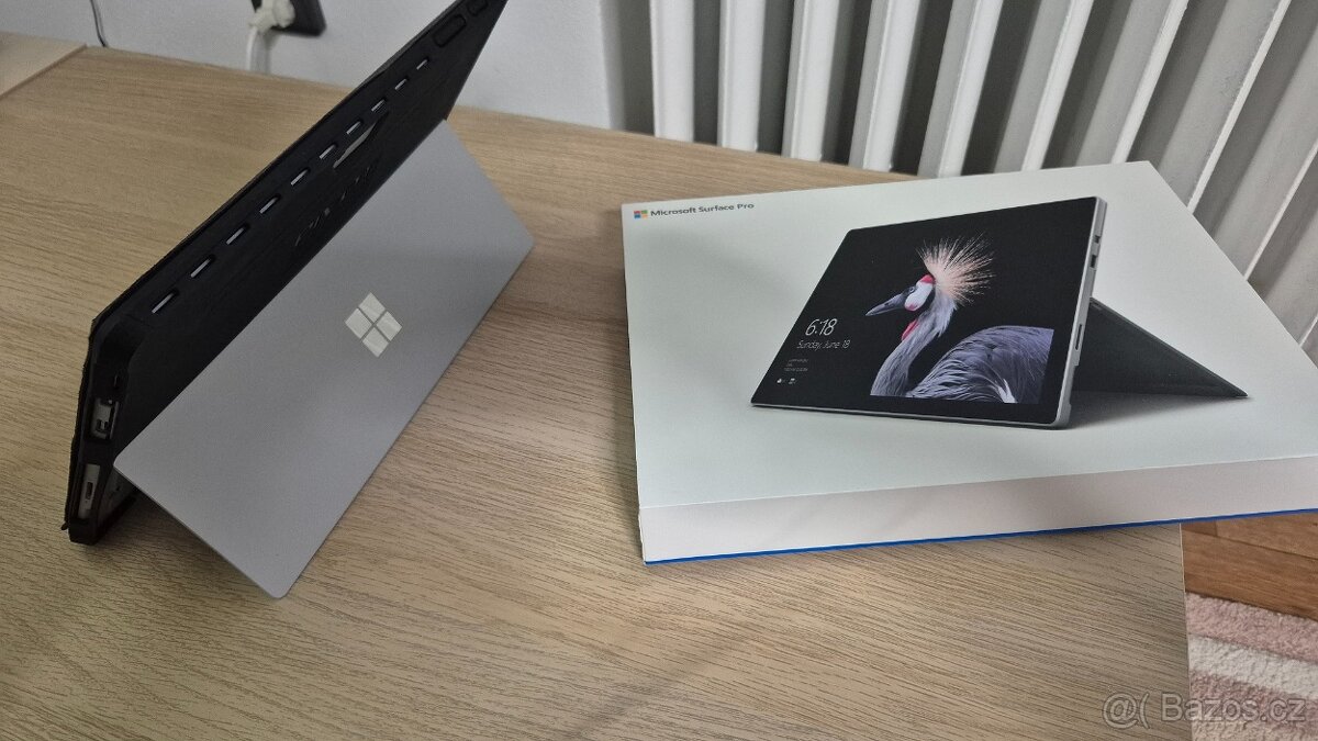 Microsoft Surface 5 PRO Jako nový - 5