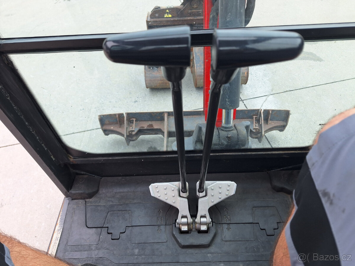 Bobcat E19 Minibagr 1,8 T - 5