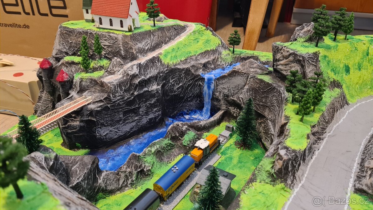 Kolejiště - vláčky N - komplet - 5