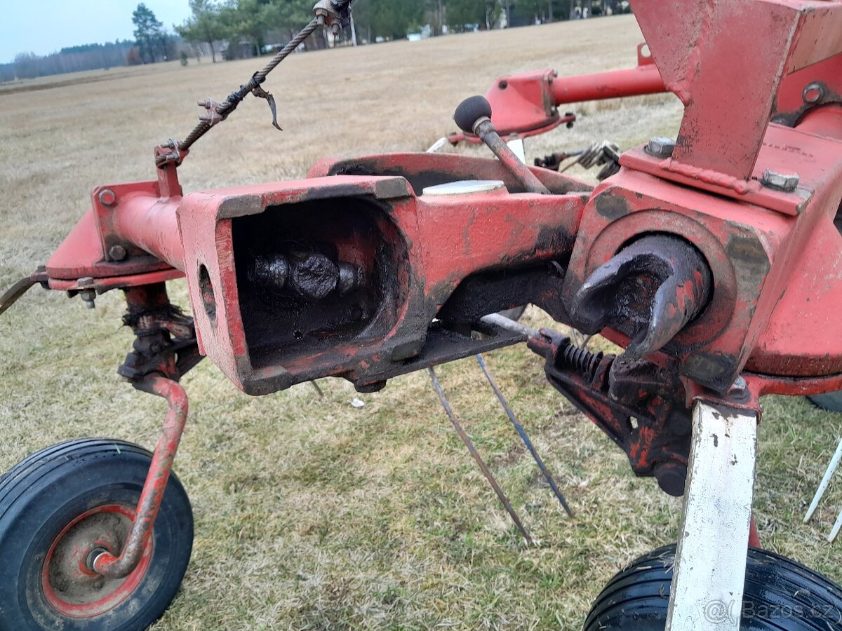 prodám nesený obraceč sena Potinger 440 - 5