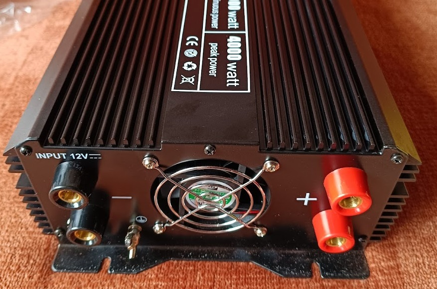 Měnič napětí 8104U, 12V/220V, 2000 W - 5