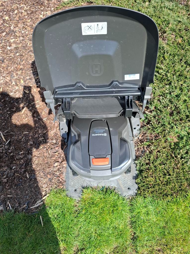 Robotická sekačka Husqvarna automower 305 - 5
