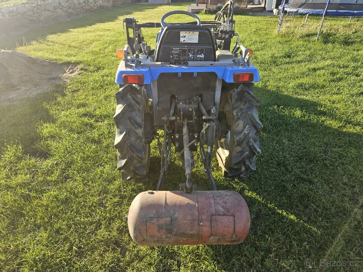 Malotraktor Iseki - 5