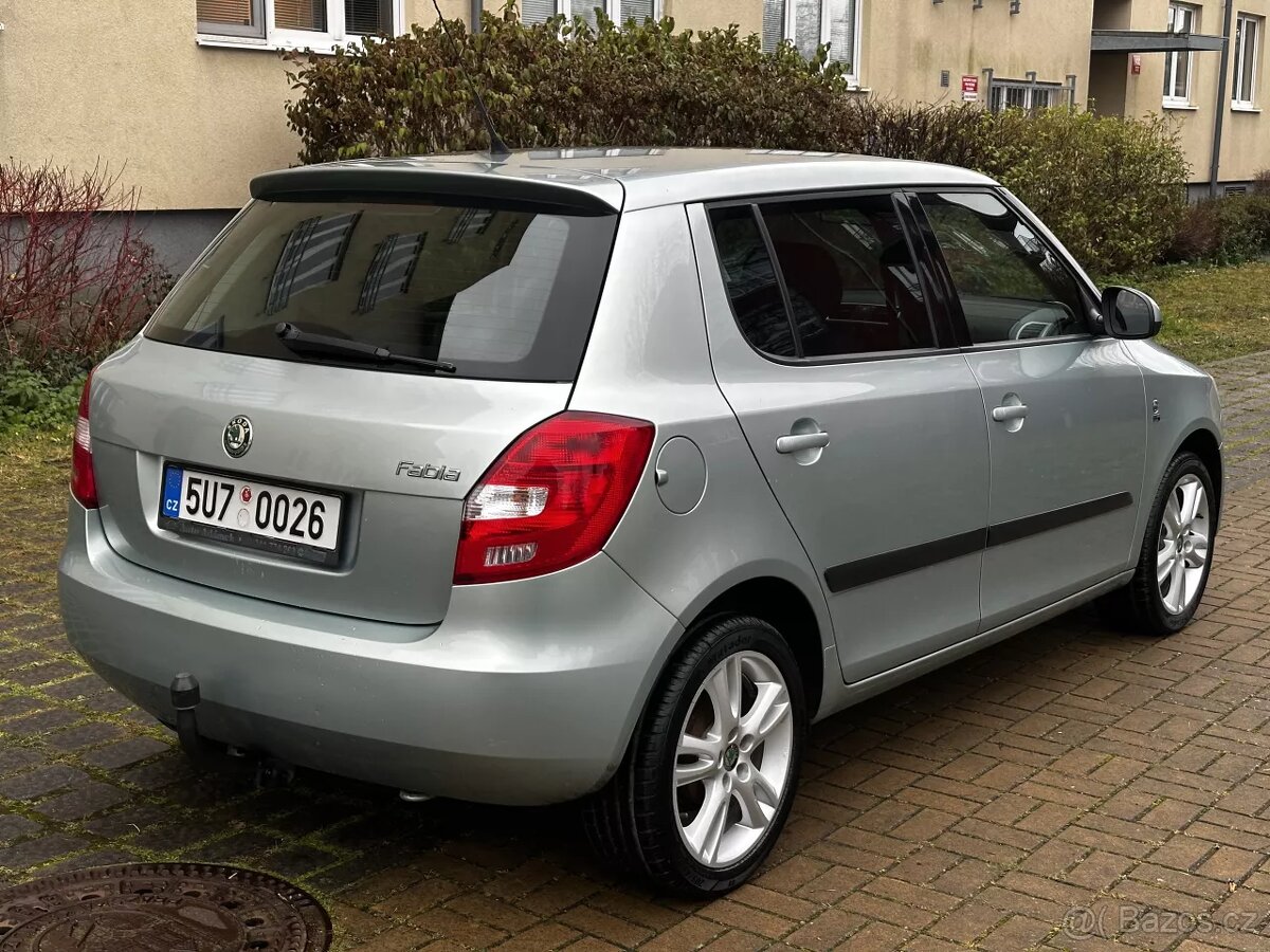 Škoda Fabia II 1.2 12V 44kW Klima ALU R16 1. majitel 2009 - 5