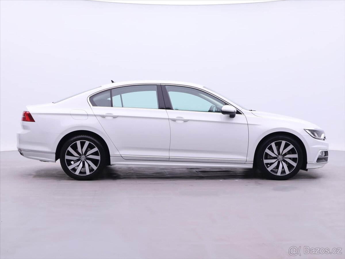 Volkswagen Passat 2,0 TSI 200kW DSG CZ R-line DPH (2019) - 5