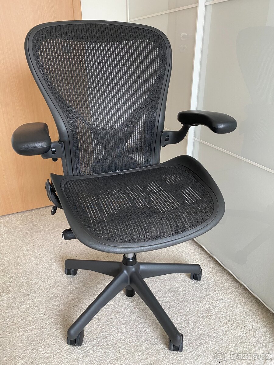 Kancelářská židle Herman Miller Aeron - 5