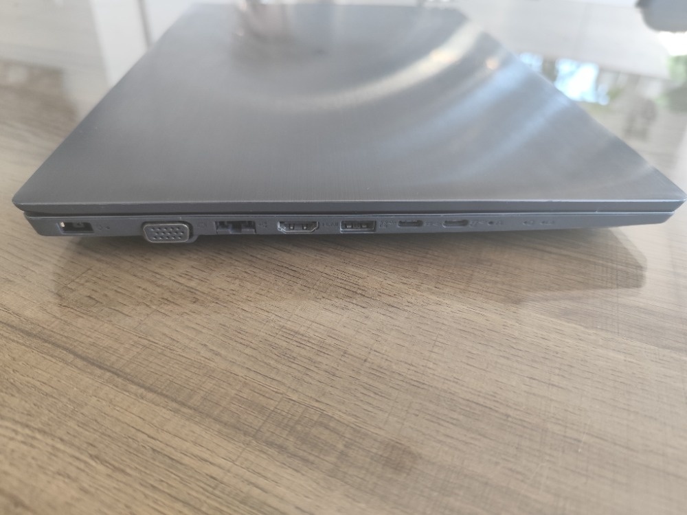 Lenovo V330-15IKB - 5