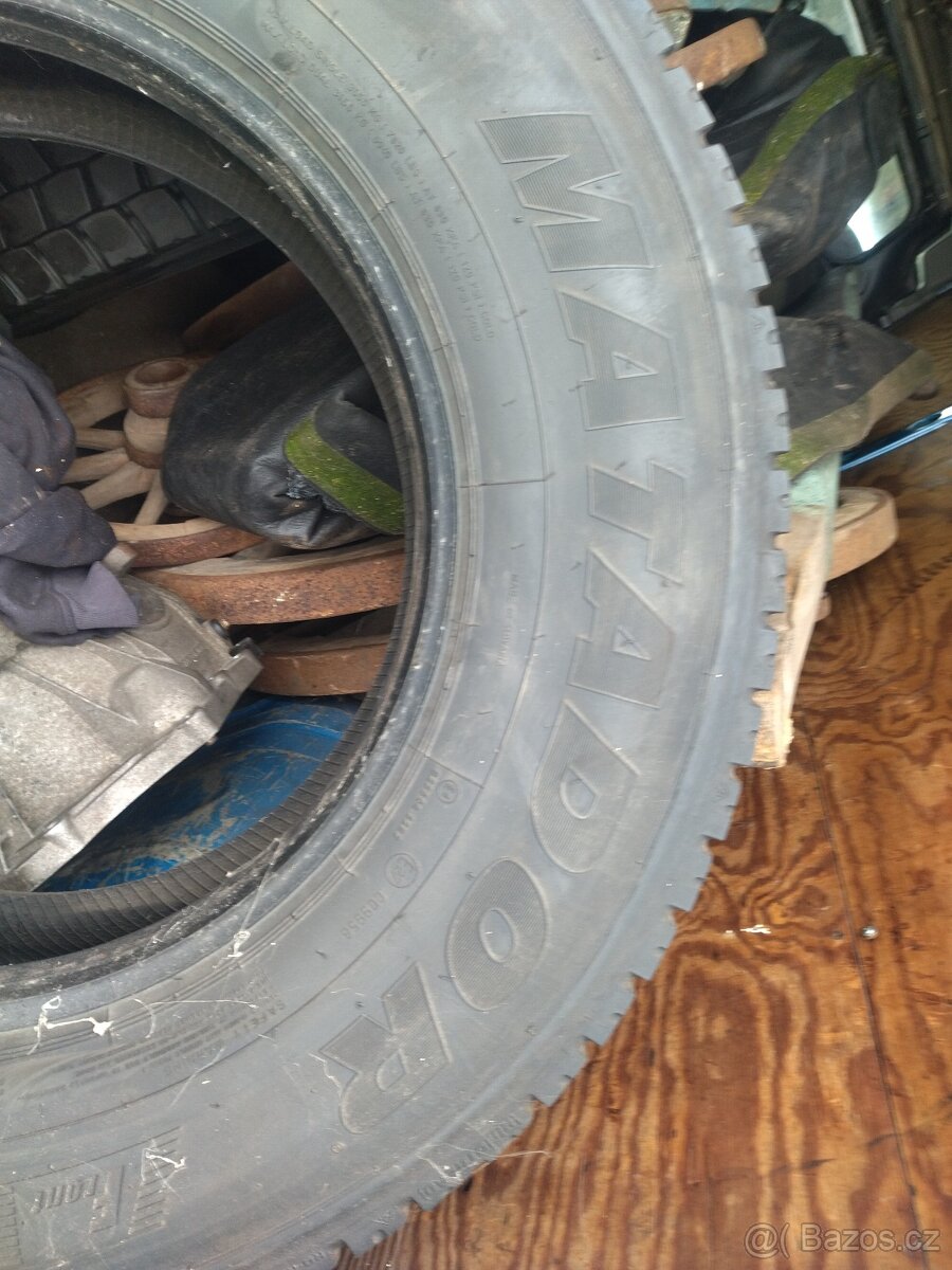 Pneu na kamion - 5