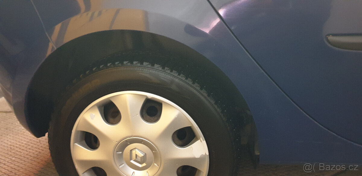 Renault Clio III. 1.5 Dci-50 Kw- R.V. 10/2006 -model 07 - 5