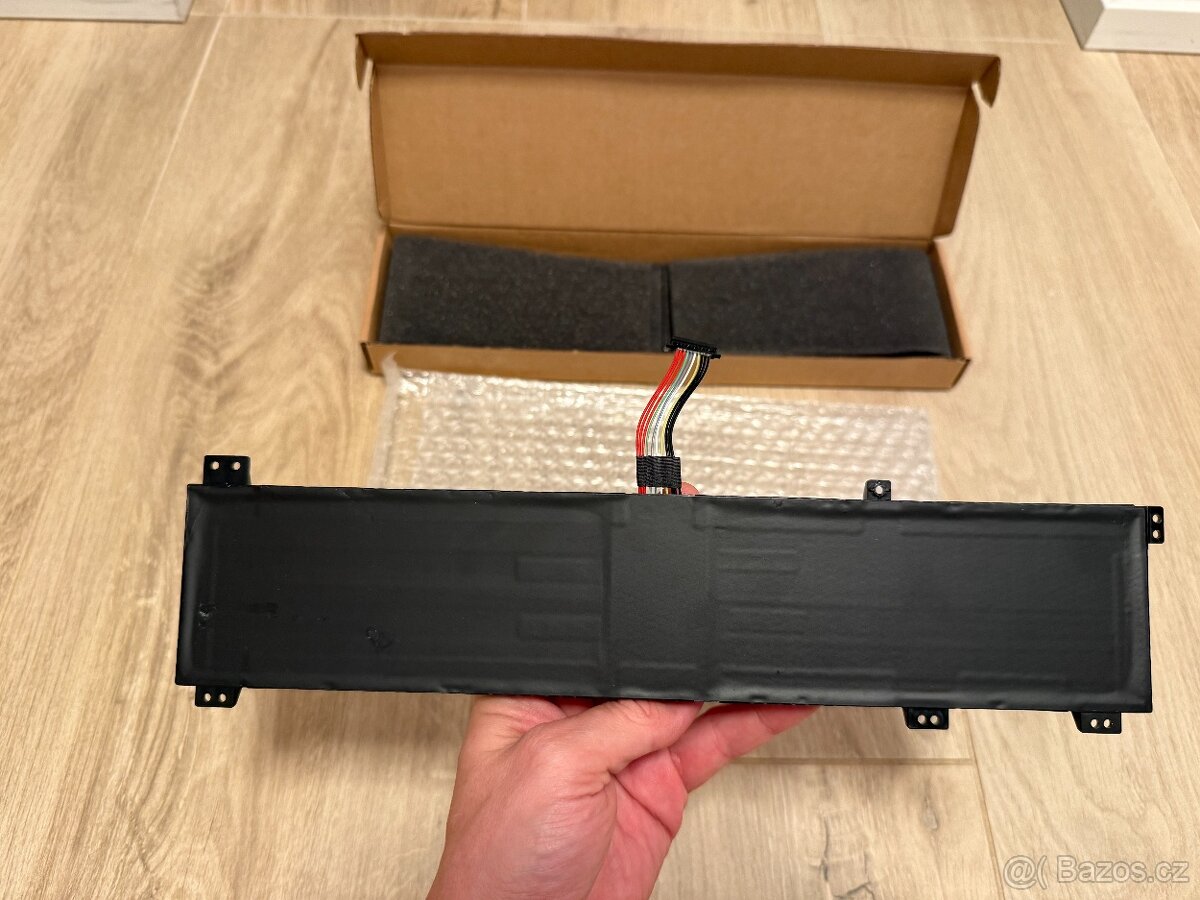 Originální baterie z notebooku Lenovo Legion 5-17IMH05 - 5