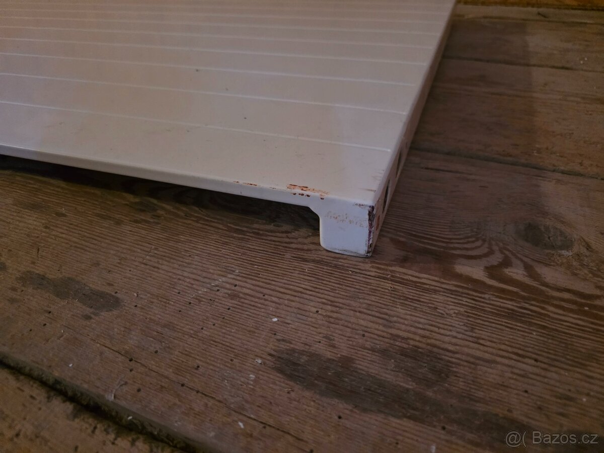 Deskový radiátor KORADO RADIK PLAN PREMIUM VERTIKAL- M 11 - 5