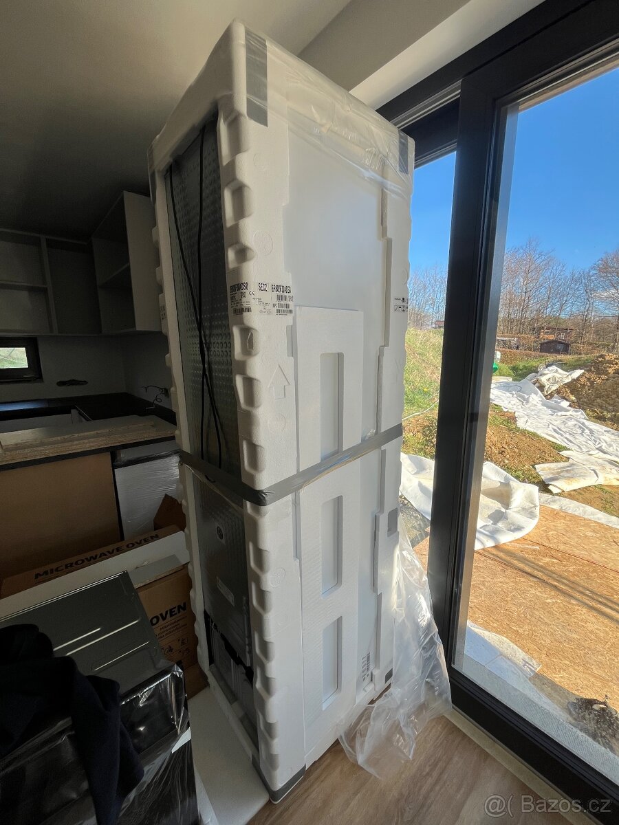 Vestavná chladnička s mrazákem Samsung - 5